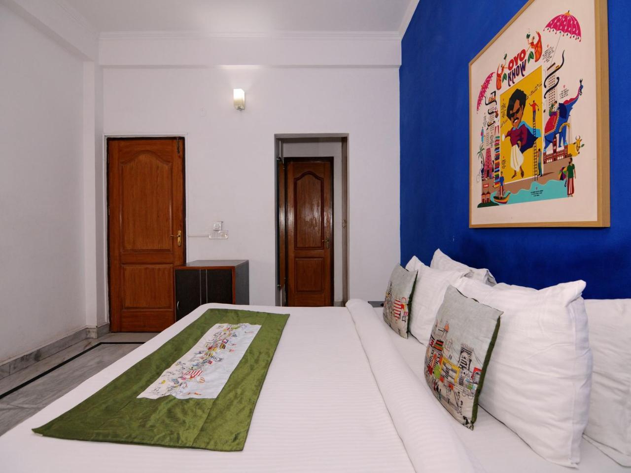 Oyo Flagship 592 Hauz Khas Village New Delhi Exterior photo