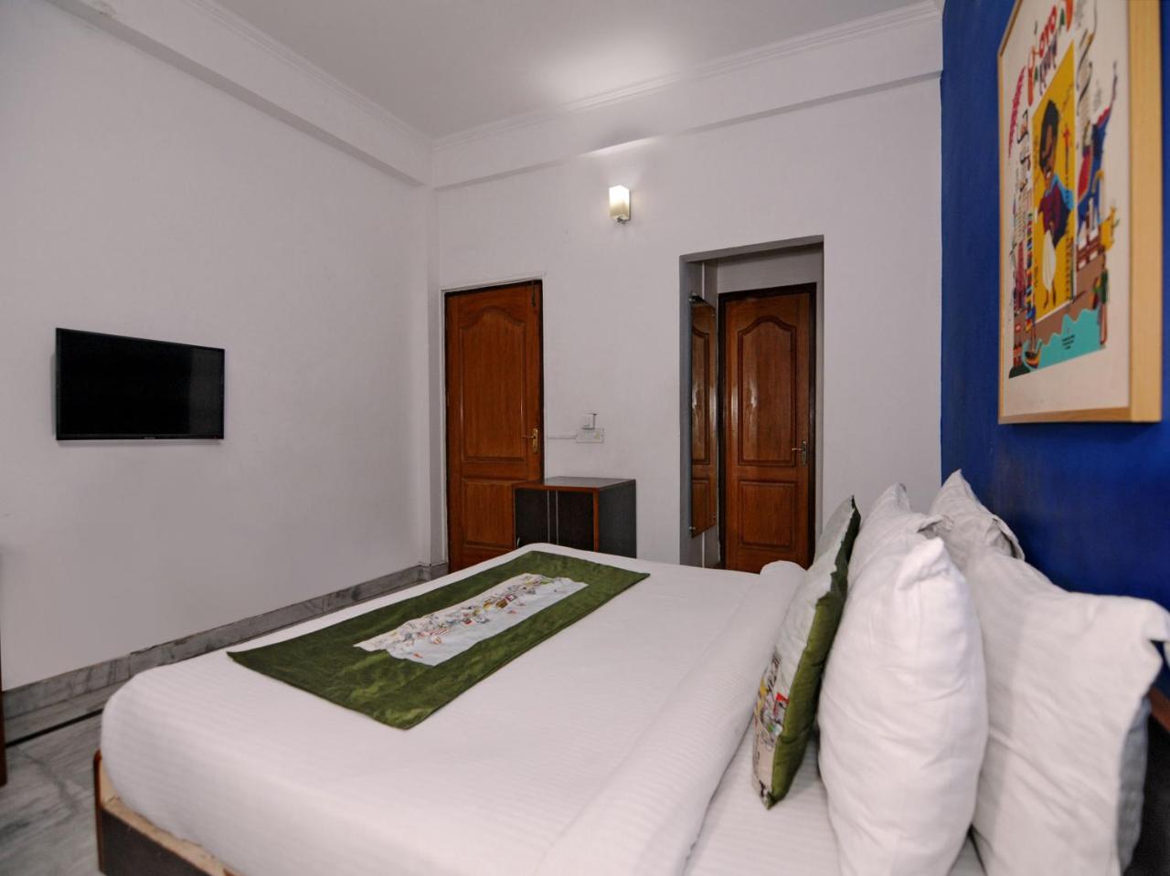 Oyo Flagship 592 Hauz Khas Village New Delhi Exterior photo