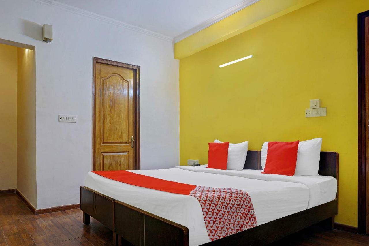 Oyo Flagship 592 Hauz Khas Village New Delhi Exterior photo