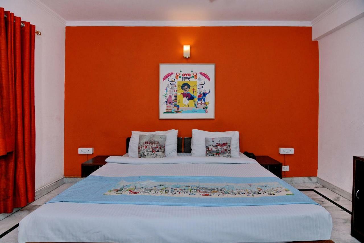 Oyo Flagship 592 Hauz Khas Village New Delhi Exterior photo