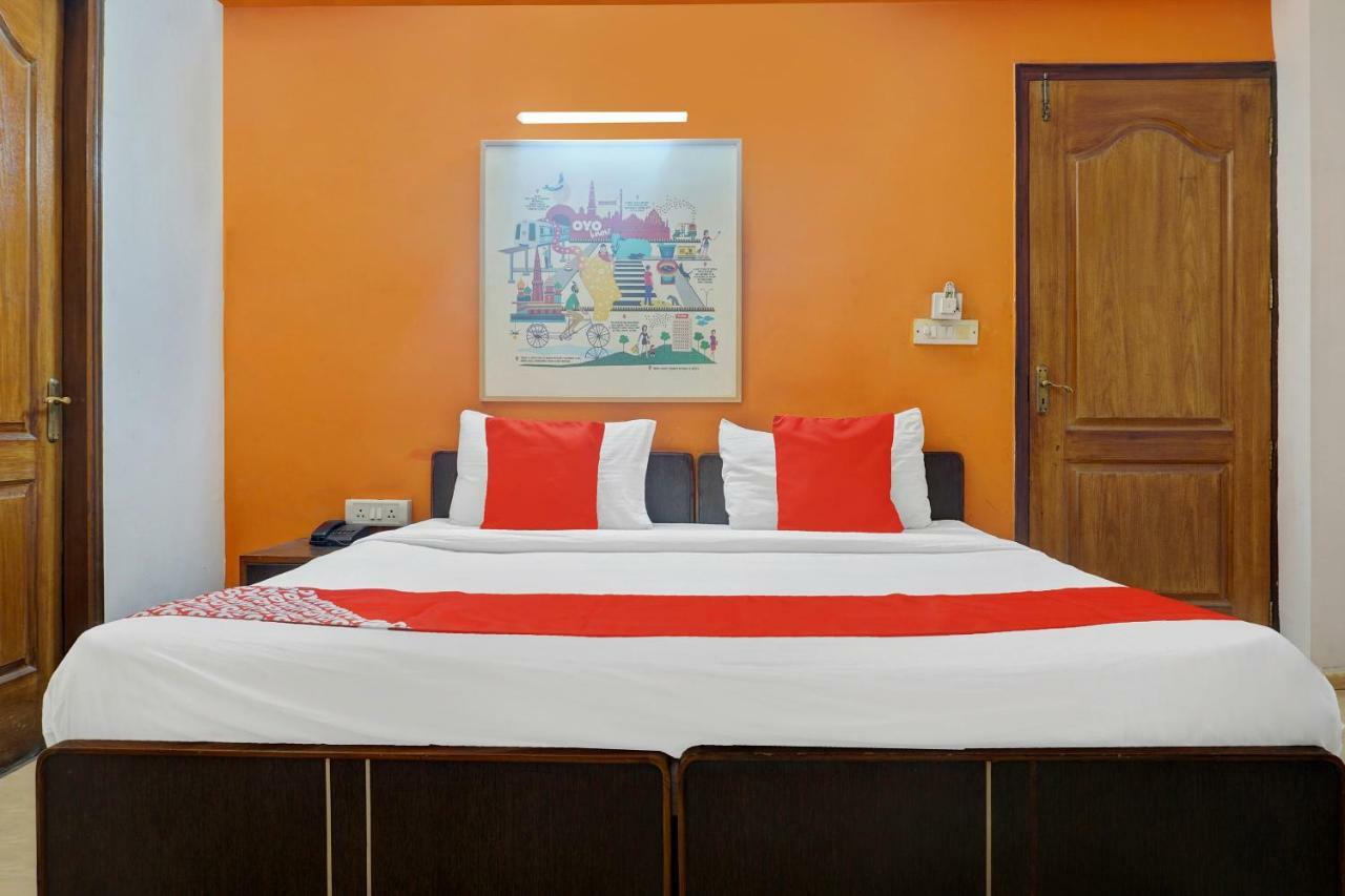 Oyo Flagship 592 Hauz Khas Village New Delhi Exterior photo